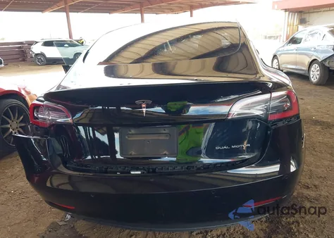 2022 Tesla Model 3 Long Range Dual Motor All-Wheel Drive z USA, uszkodzony, nr VIN 5YJ3E1EB3NF257077